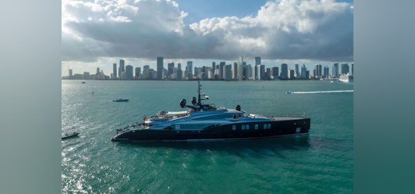 217′ ISA, RODRIGUEZ GROUP ITALY OKTO For Charter